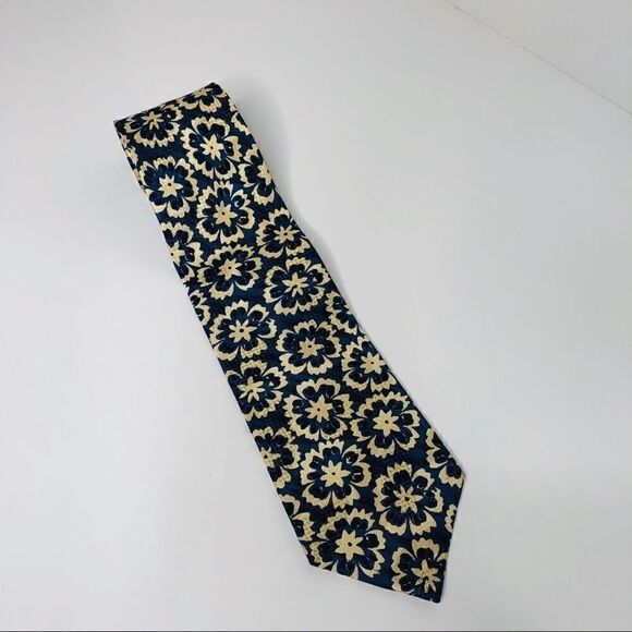 Oscar De La Renta Blue & Cream Floral Neck Tie - Picture 2 of 7